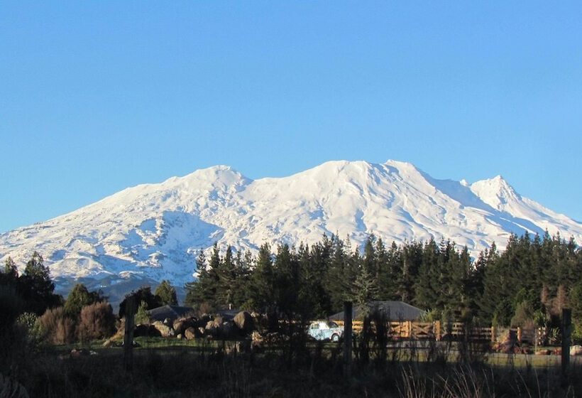 مبيت وإفطار Tongariro Suites