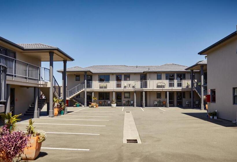 Blenheim Palms Motel