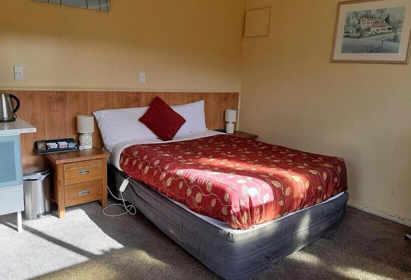 Dupont Motels