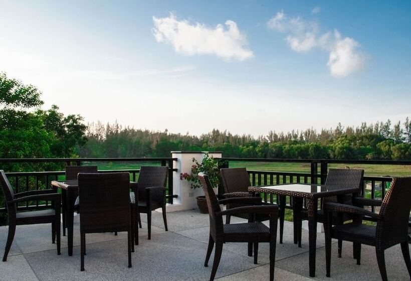 هتل Amin Resort