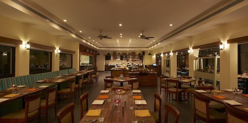 ホテル Club Mahindra Kanha