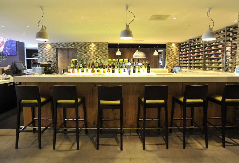 فندق Golden Tulip Amsterdam Riverside