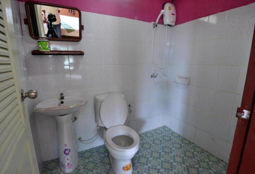 هتل Phi Phi Sand Sea House