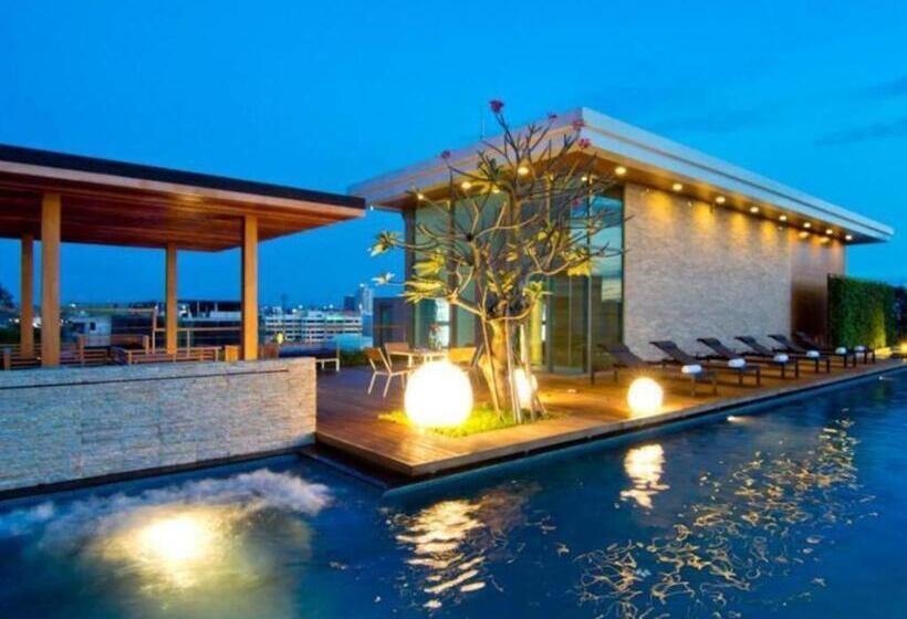 Hotel Seven Zea Chic