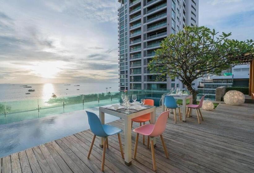 Hotel Seven Zea Chic