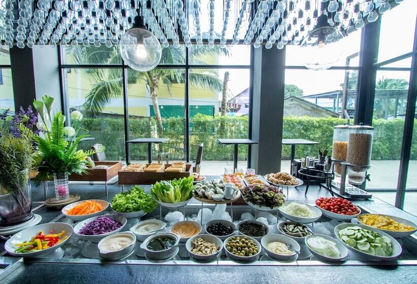 Sugar Marina Hotel  Aviator  Phuket Airport   Sha Extra Plus