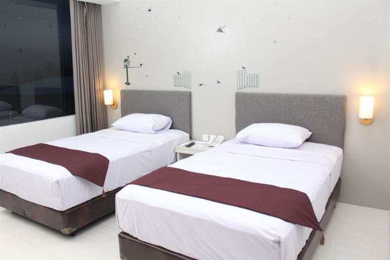 فندق The Sun  Madiun