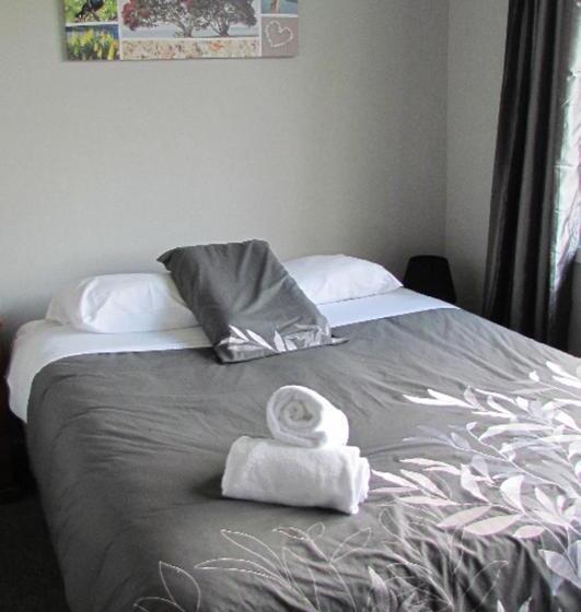 מוטל Birchwood Cottages