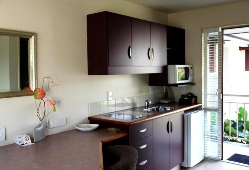 مُتل Cedar Grove Motor Lodge