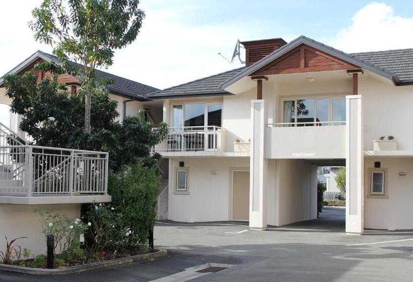 مُتل Cedar Grove Motor Lodge