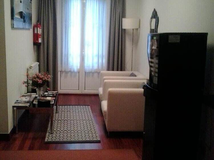 پانسیون Hostal San Sebastian Centro