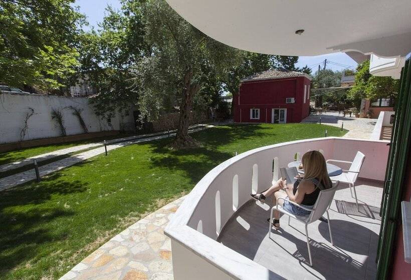 پانسیون Oasis Exclusive