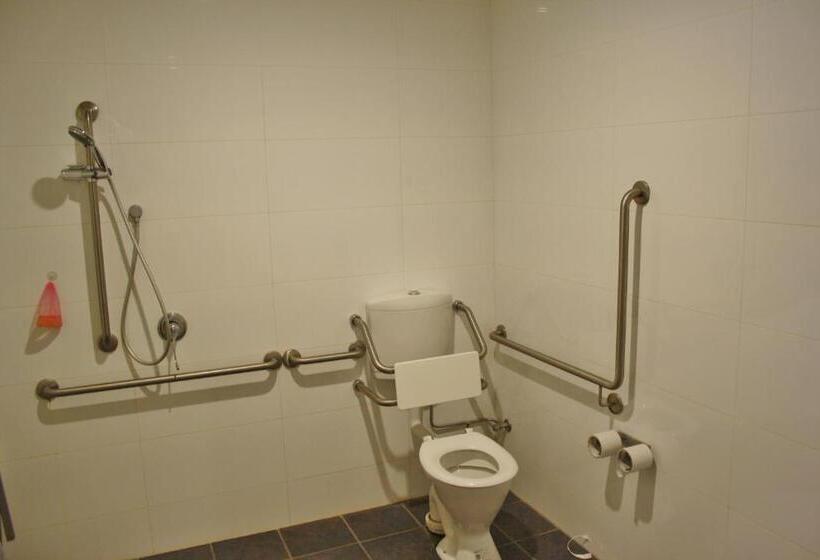 Quokka Backpackers Hostel Perth   Note   Valid Passport Required To Check In