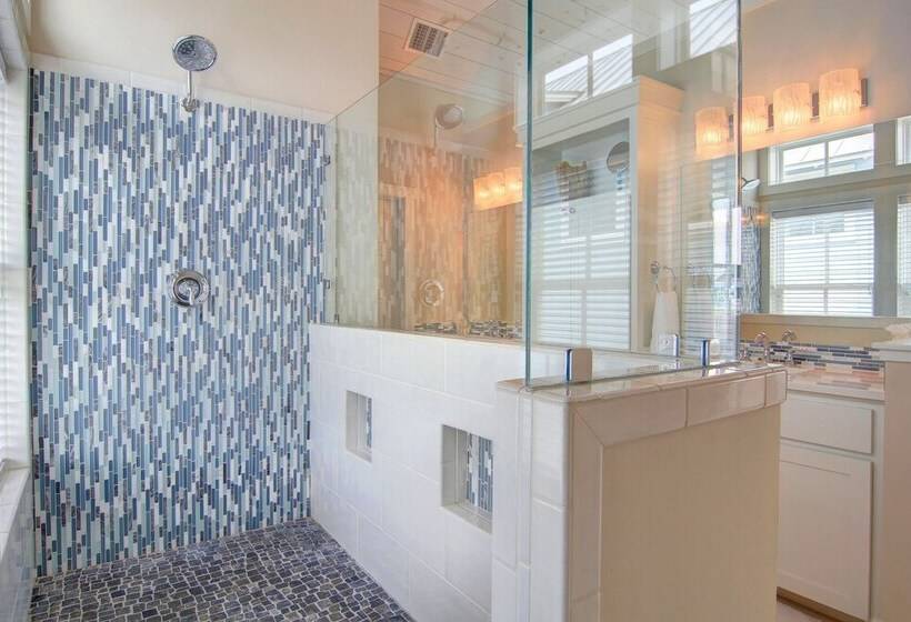 Amazing Grace 128 St