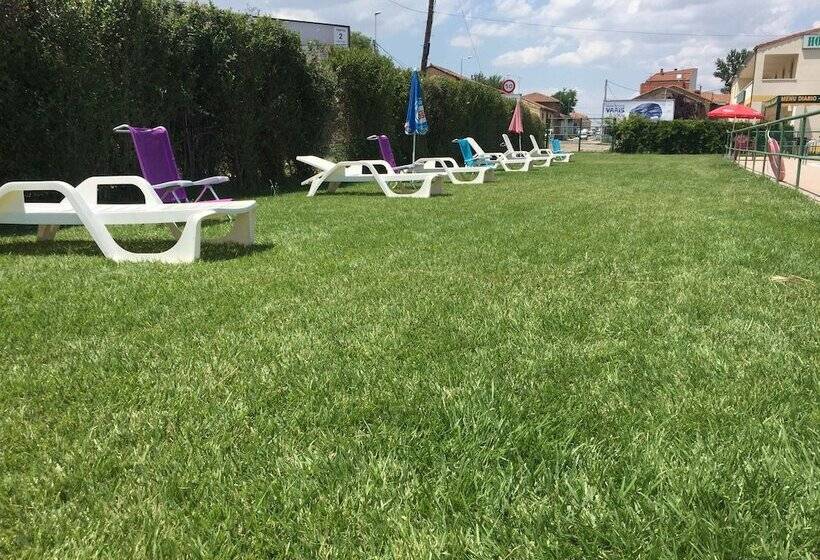 Hostal El Delfin Verde