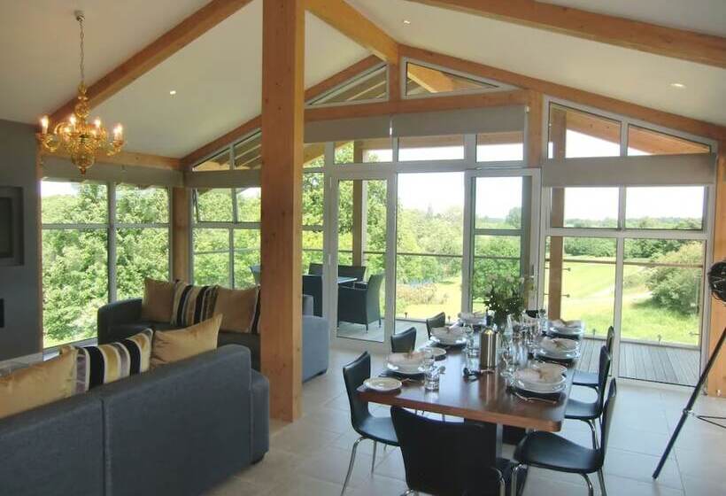 酒店 Apple Tree Lodges