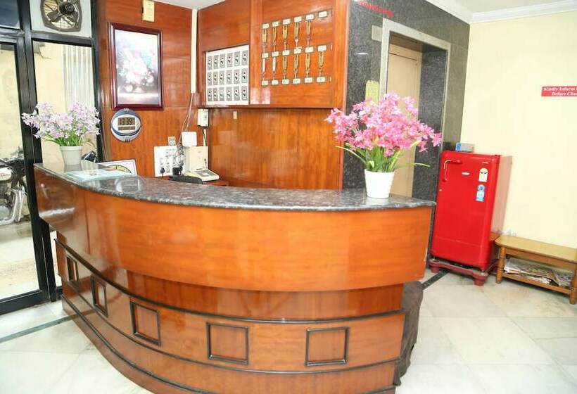 هتل Goroomgo Sun Star Residency Chennai