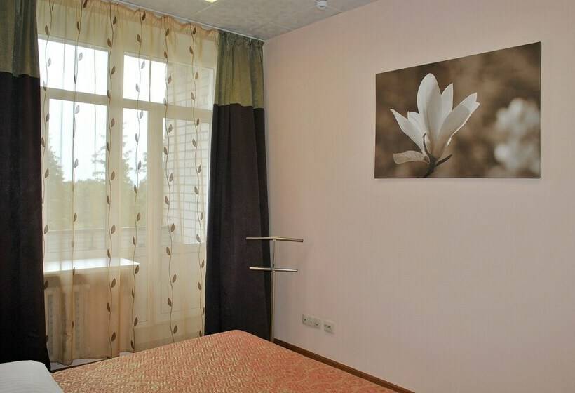 בית מלון כפרי Health Resort Krutushka