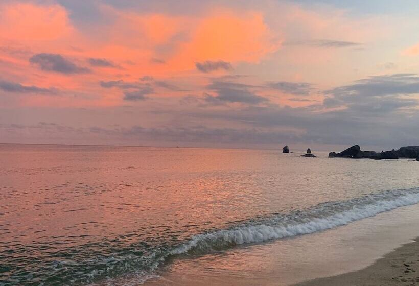 هتل 4u Resort Samui