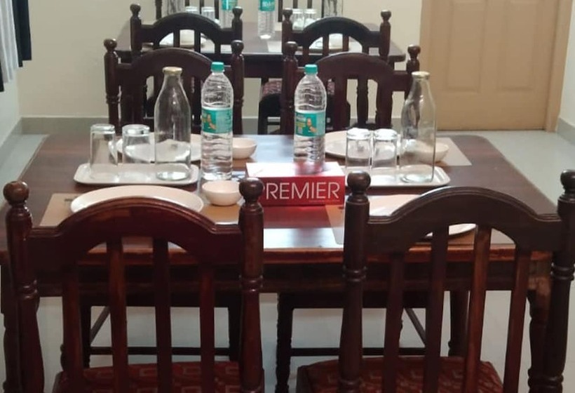 هتل The Altruist Business Stays