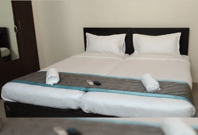 هتل The Altruist Business Stays