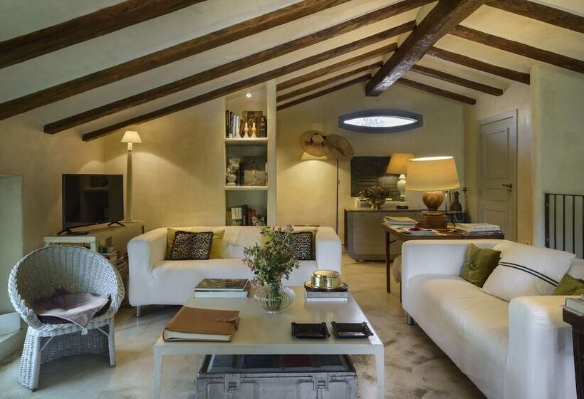 בית מלון כפרי Vaqueria Cantaelgallo   Habitacion El Castaño