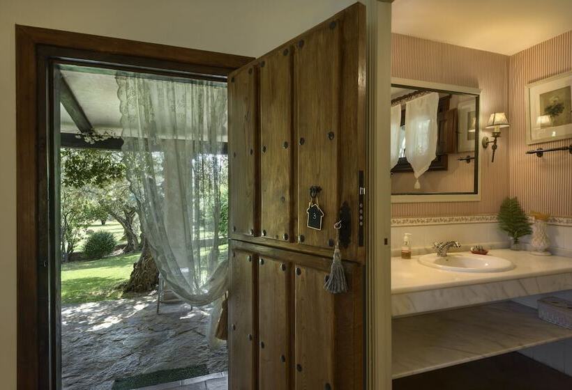 בית מלון כפרי Vaqueria Cantaelgallo   Habitacion El Castaño