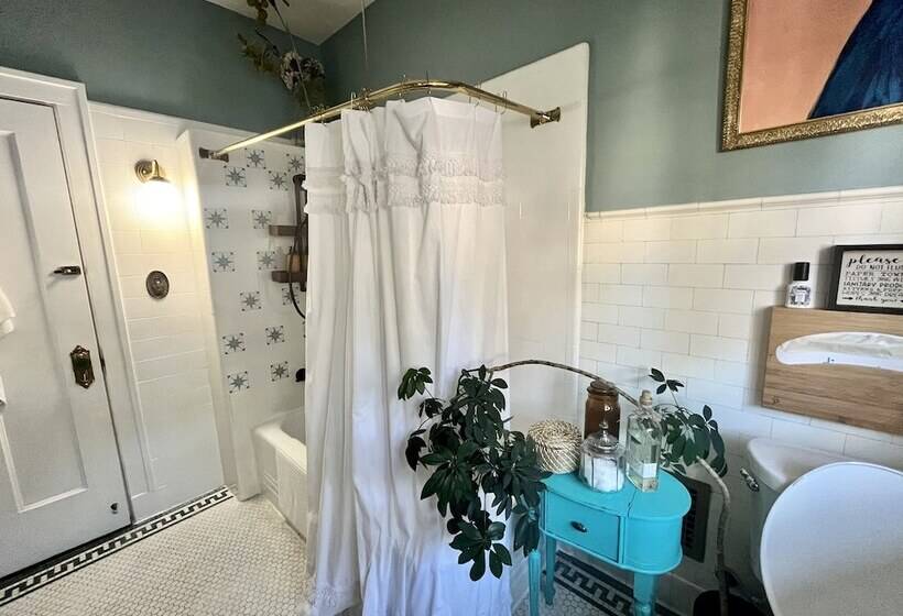 بنسيون Harbinson House