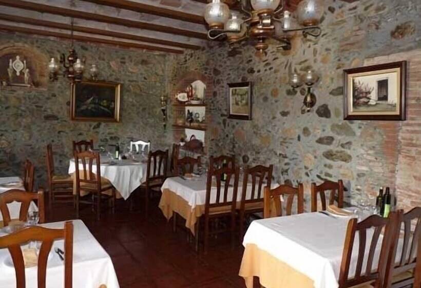 פנסיון Hostal Can Nofre