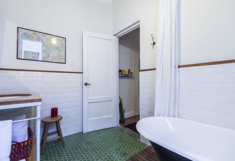 مبيت وإفطار De Autor I