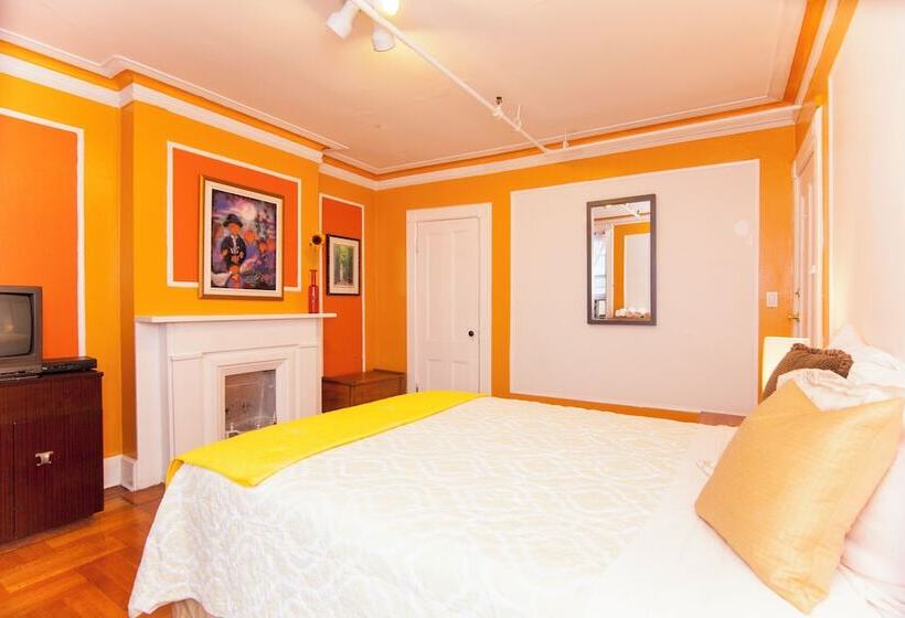 مبيت وإفطار Saint Nicholas Inn Guesthouse