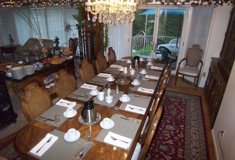 Deal S Bed & Breakfast Inn