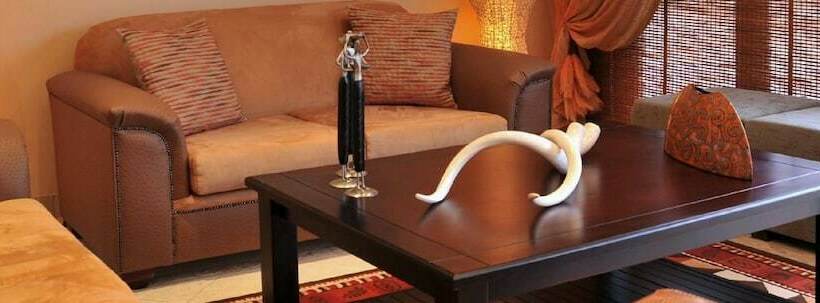 בית מלון כפרי Legodimo Game Lodge