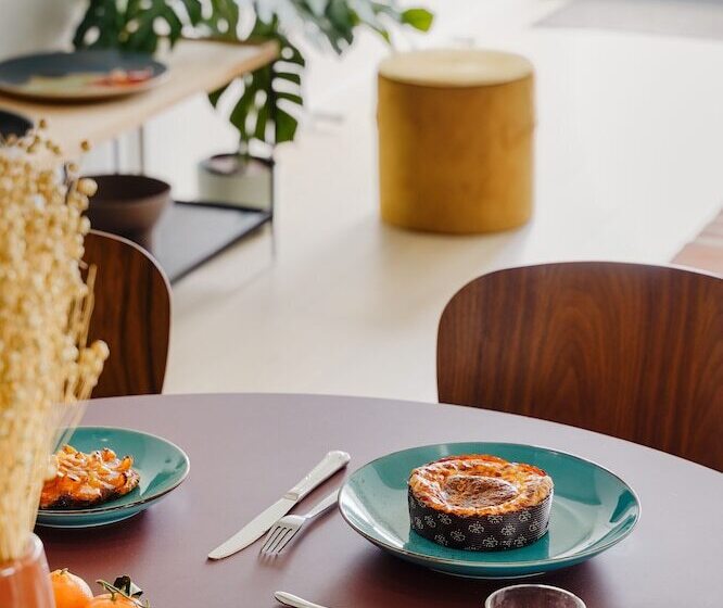 اقامتگاه Résidence Edgar Suites Vicat   Porte De Versailles