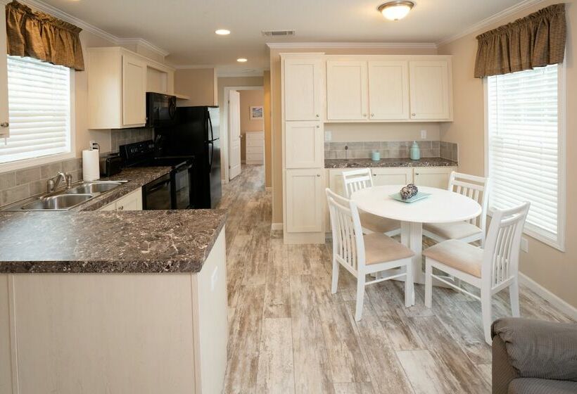 Курорт Baker Acres