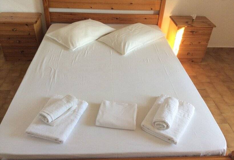 مبيت وإفطار Elena Rooms