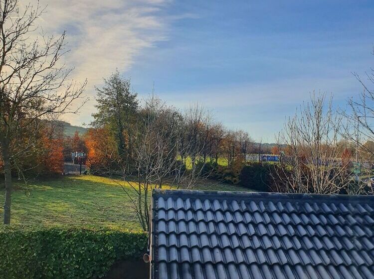 مبيت وإفطار Golden Dawn Guesthouse