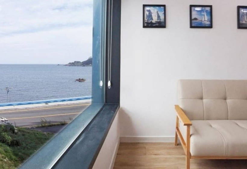 Busan Yeonhwa Reef Pension Dreamer