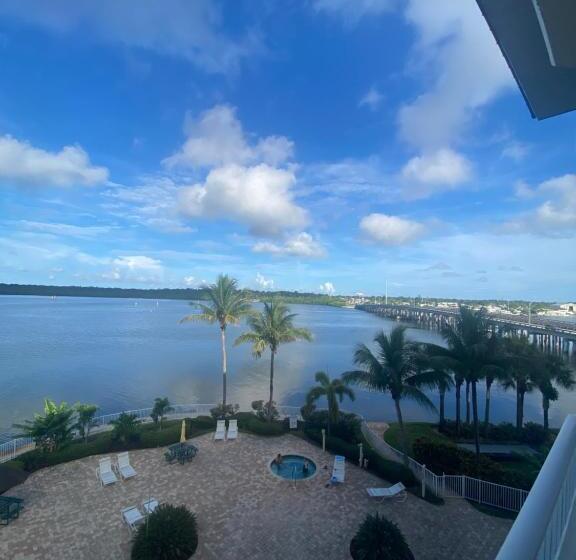 The Bc Resort On The Water