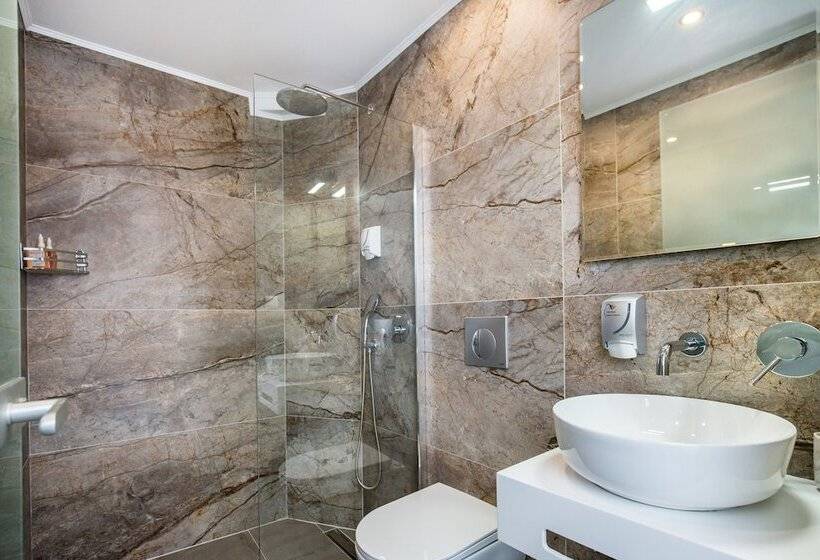 هتل Azzurro Deluxe