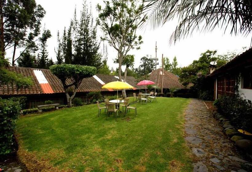 هتل Hacienda La Carriona