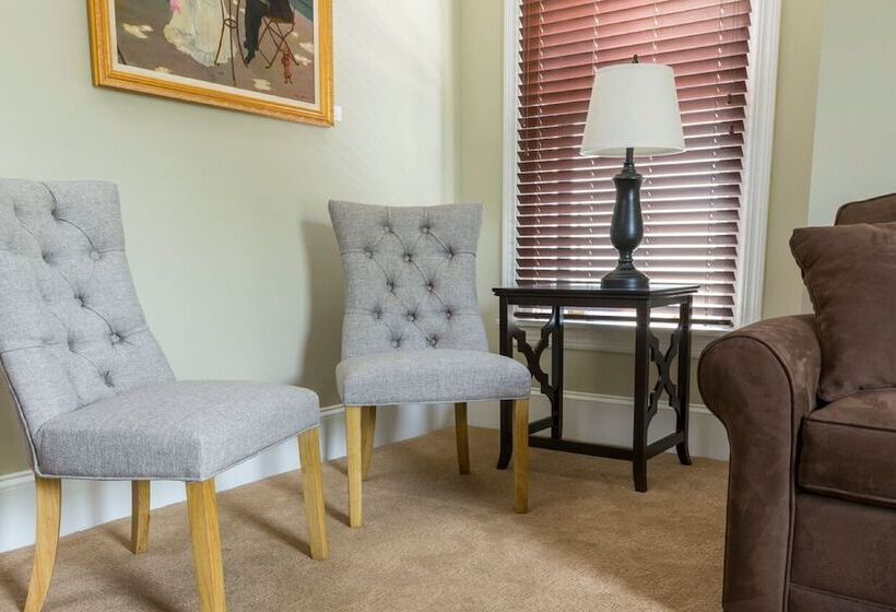 پانسیون 7 On Strath