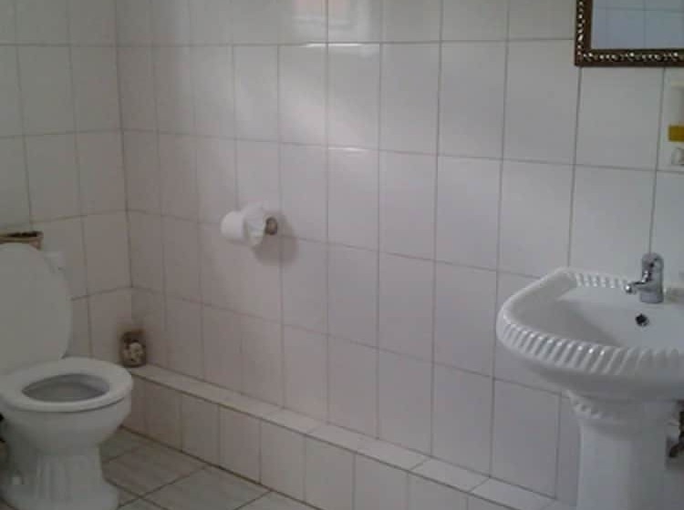 پانسیون Aupic Paradise