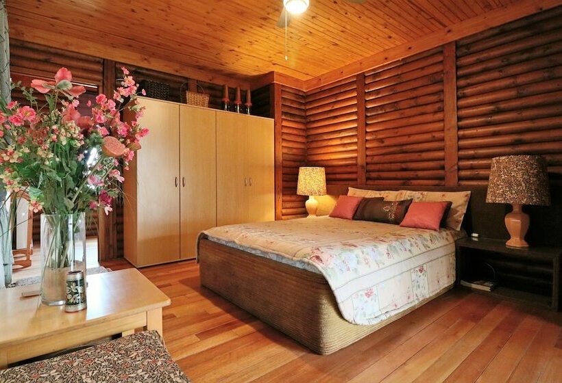 مبيت وإفطار Tata Farm Game Lodge