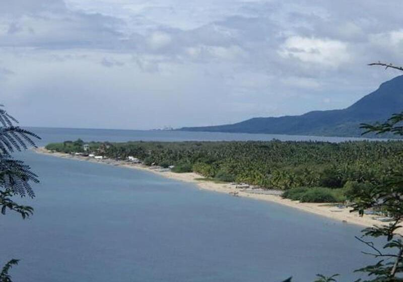 酒店 Submarine Garden Beach Resort