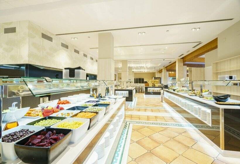 ホテル Estival Park Marena