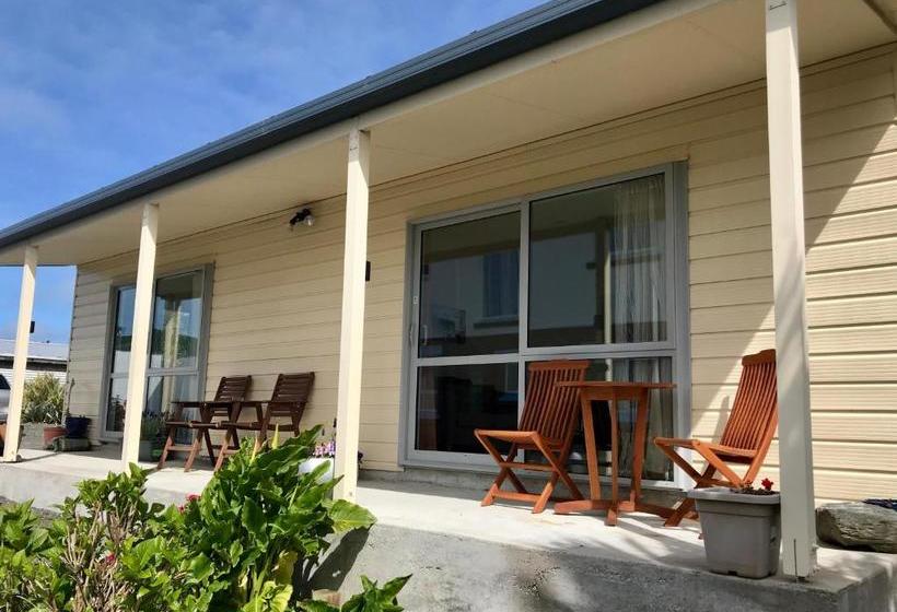 צימר Bluff Ocean Vista Motel