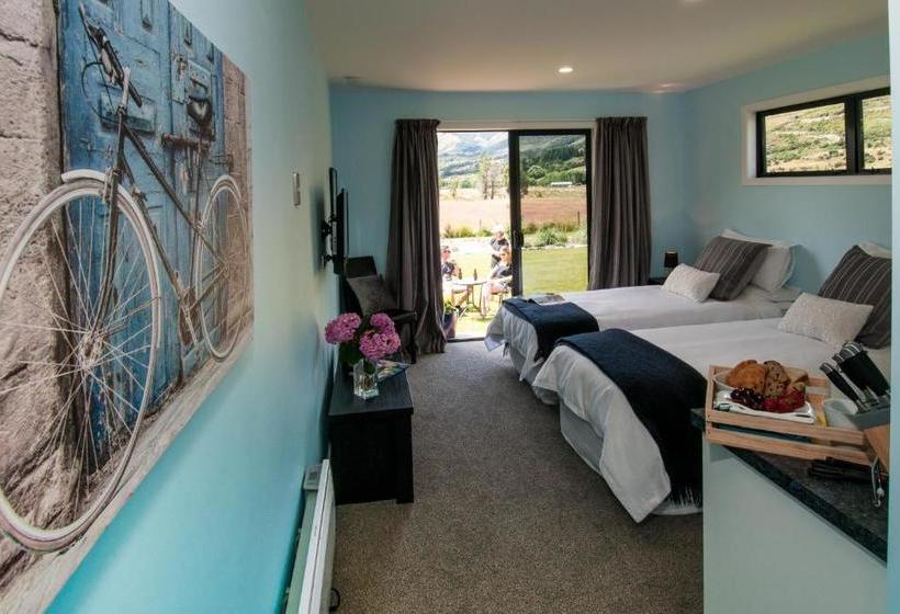 Glenorchy Peaks B&b