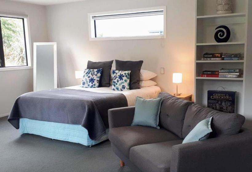Glenorchy Peaks B&b