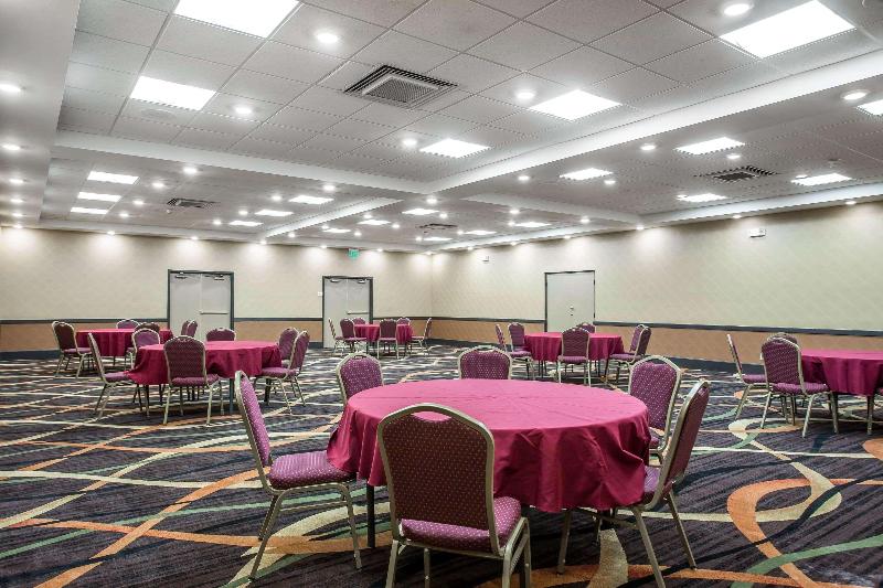 Clarion Hotel Fort Mill Near Amusement Park